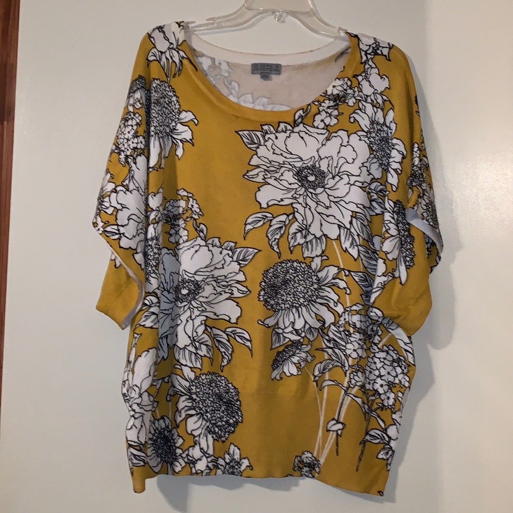 Mustard Floral Blouse 🌻